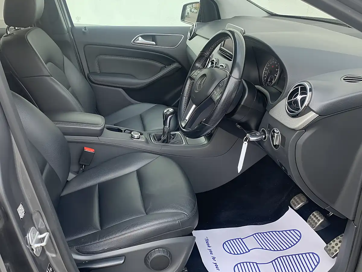 Used 2014 Mercedes-Benz B Class Sport Grey - Interior and Exterior details 5