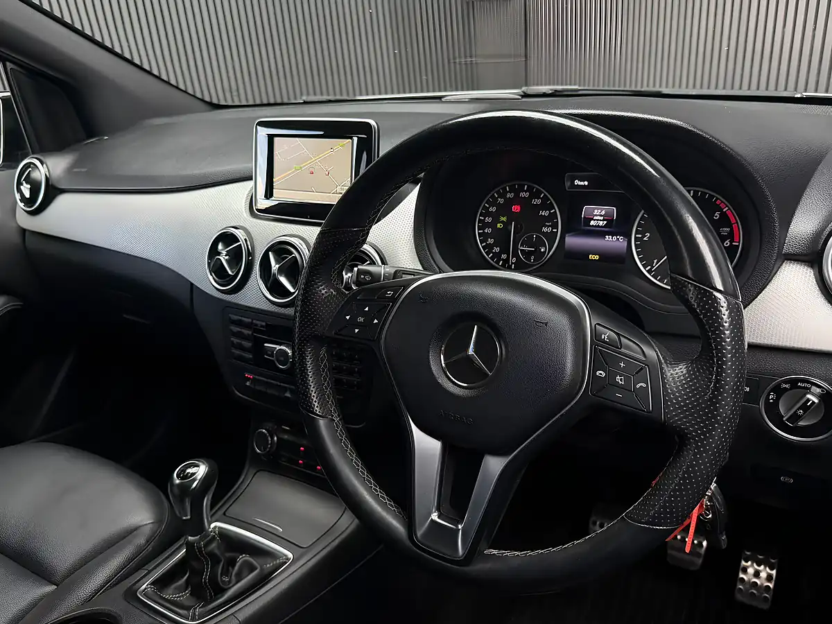 Used 2014 Mercedes-Benz B Class Sport Silver - Interior and Exterior details 11