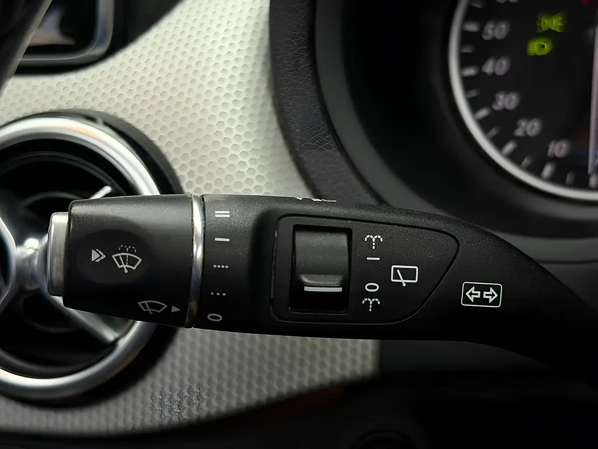 Used 2014 Mercedes-Benz B Class Sport Silver - Interior and Exterior details 13