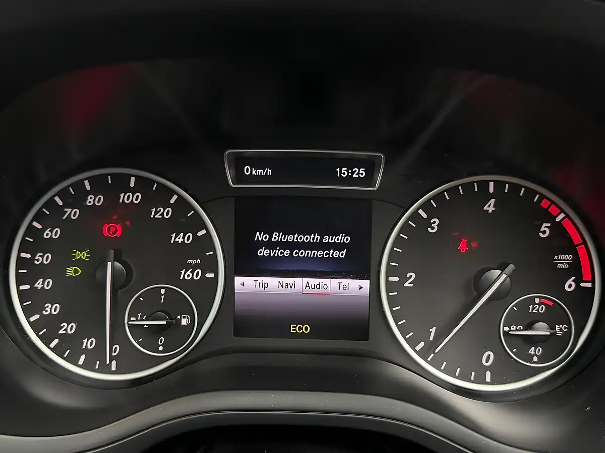 Used 2014 Mercedes-Benz B Class Sport Silver - Interior and Exterior details 17