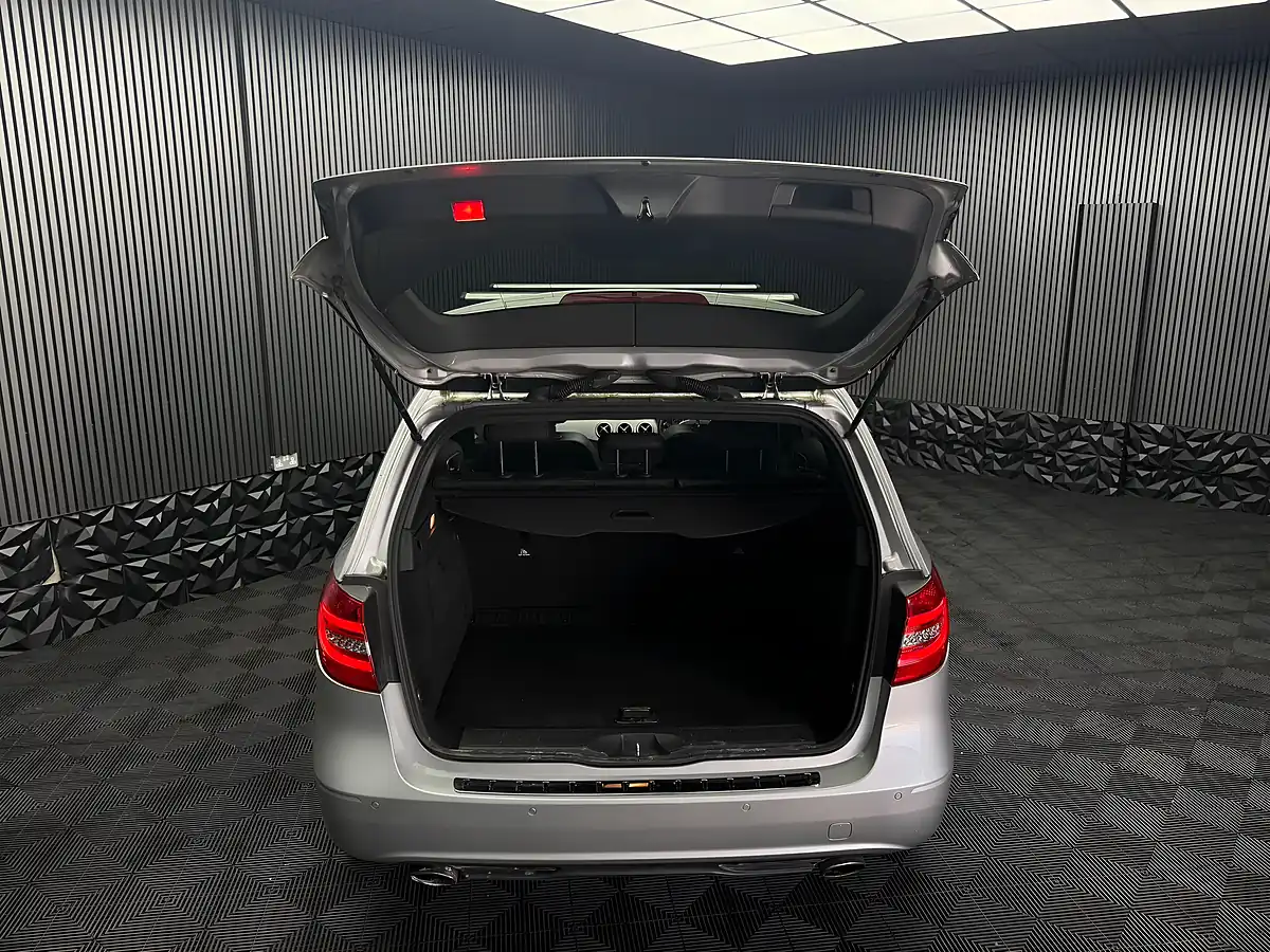 Used 2014 Mercedes-Benz B Class Sport Silver - Interior and Exterior details 18