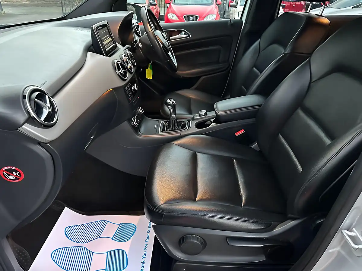 Used 2014 Mercedes-Benz B Class Sport Silver - Interior and Exterior details 19
