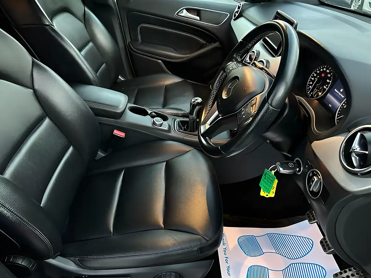 Used 2014 Mercedes-Benz B Class Sport Silver - Interior and Exterior details 5