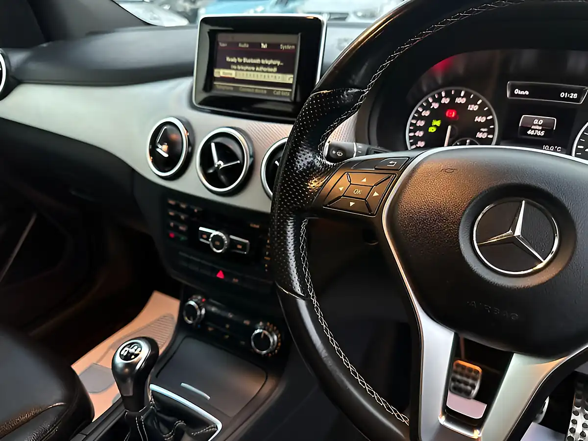 Used 2014 Mercedes-Benz B Class Sport Silver - Interior and Exterior details 7