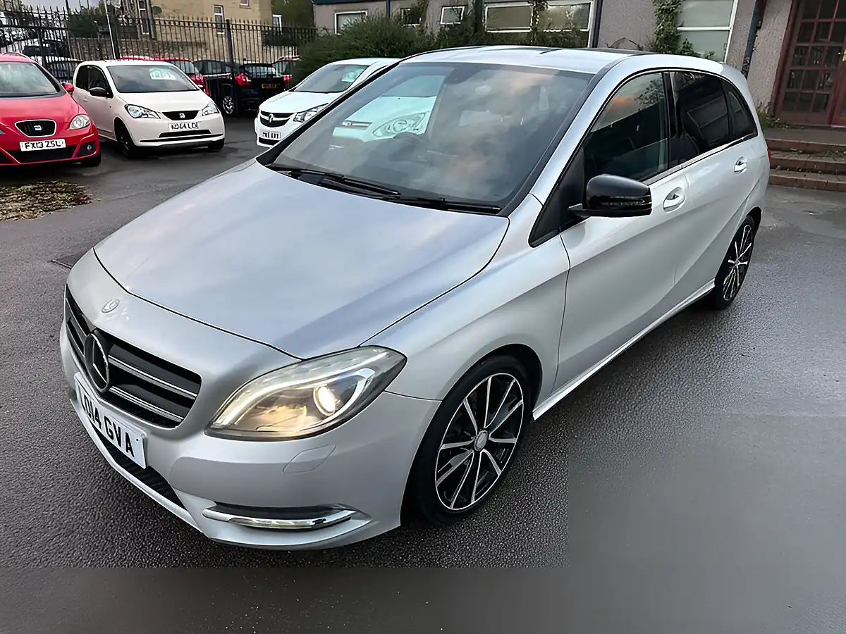 Used 2014 Mercedes-Benz B Class Sport Silver - Interior and Exterior details 8