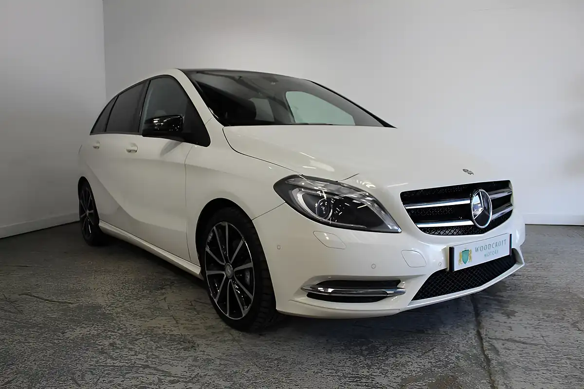 Used 2014 Mercedes-Benz B Class Sport White - Front View