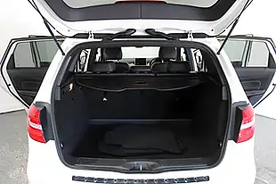 Used 2014 Mercedes-Benz B Class Sport White - Interior and Exterior details 11