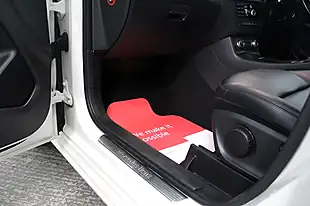 Used 2014 Mercedes-Benz B Class Sport White - Interior and Exterior details 13