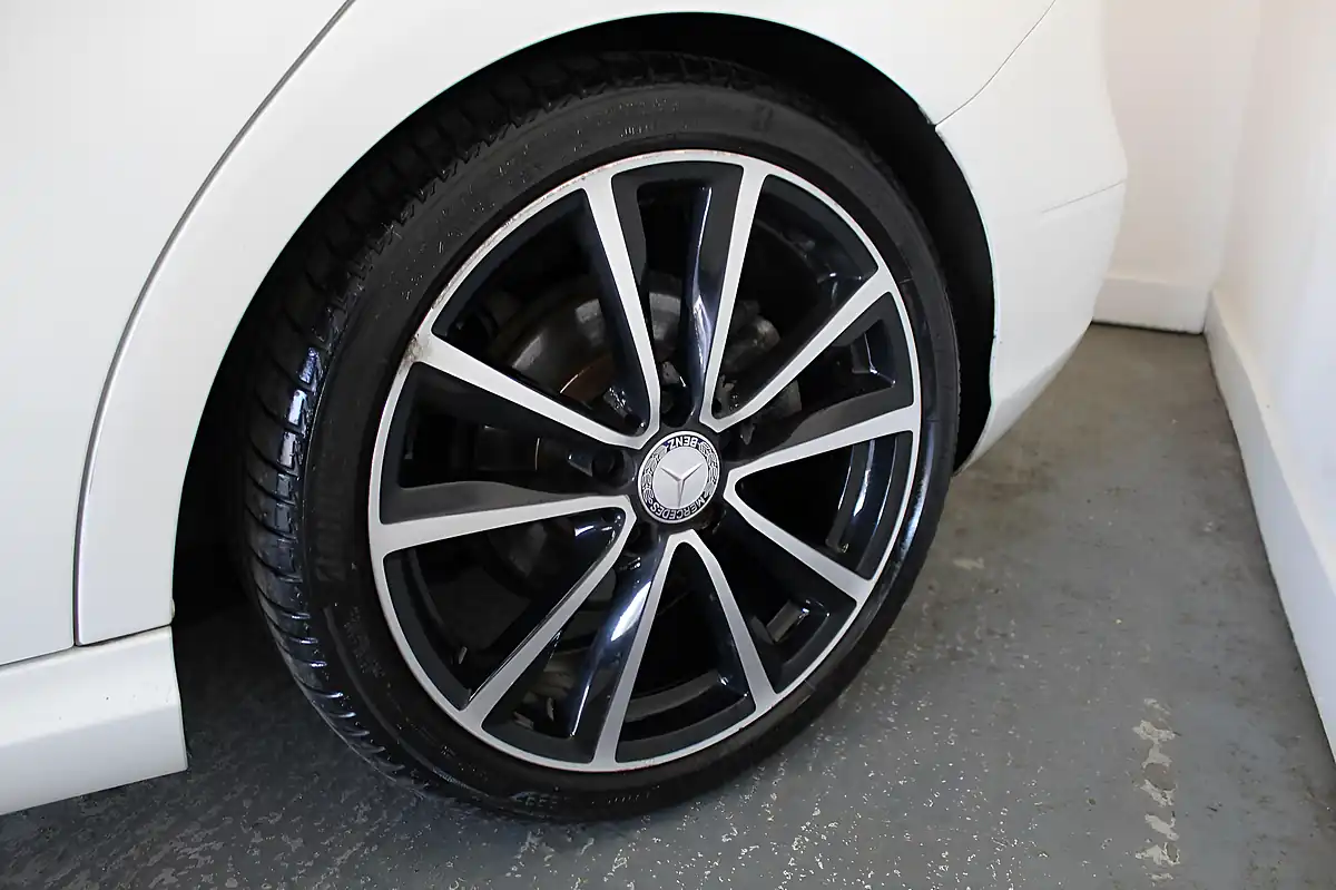Used 2014 Mercedes-Benz B Class Sport White - Interior and Exterior details 20