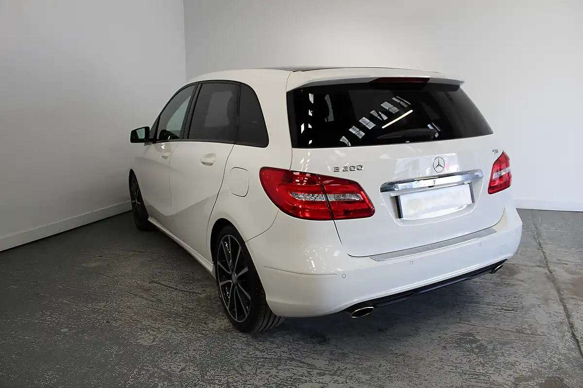 Used 2014 Mercedes-Benz B Class Sport White - Interior and Exterior details 5