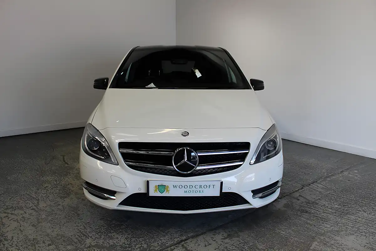 Used 2014 Mercedes-Benz B Class Sport White - Interior and Exterior details 9