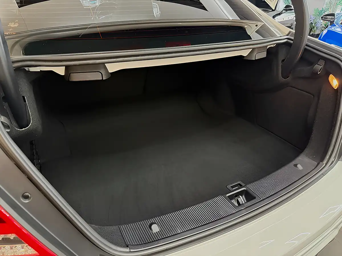 Used 2014 Mercedes-Benz C Class 8X Services & Huge Spec White - Interior and Exterior details 20