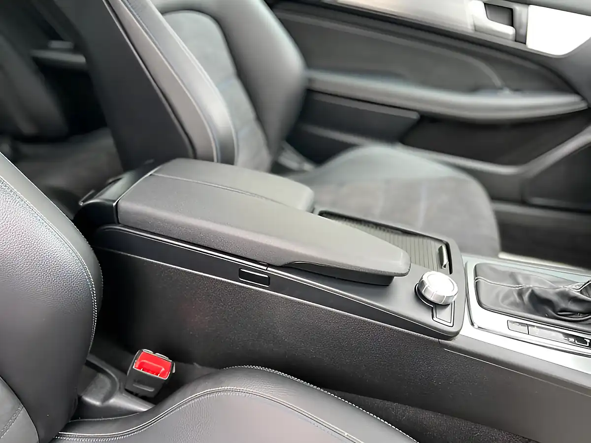 Used 2014 Mercedes-Benz C Class AMG Sport Edition Silver - Interior and Exterior details 14