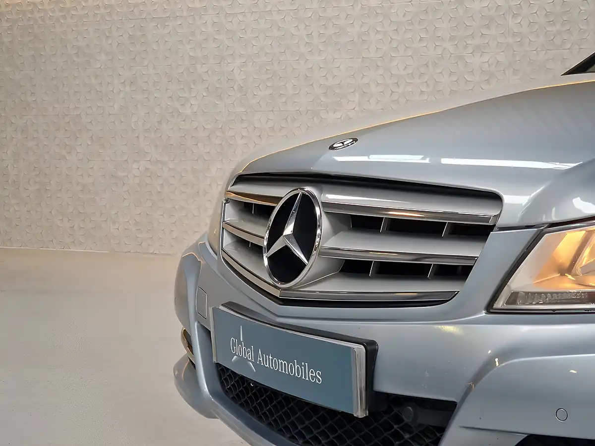 Used 2014 Mercedes-Benz C-Class Executive Se Diamond Silver - Interior and Exterior details 12