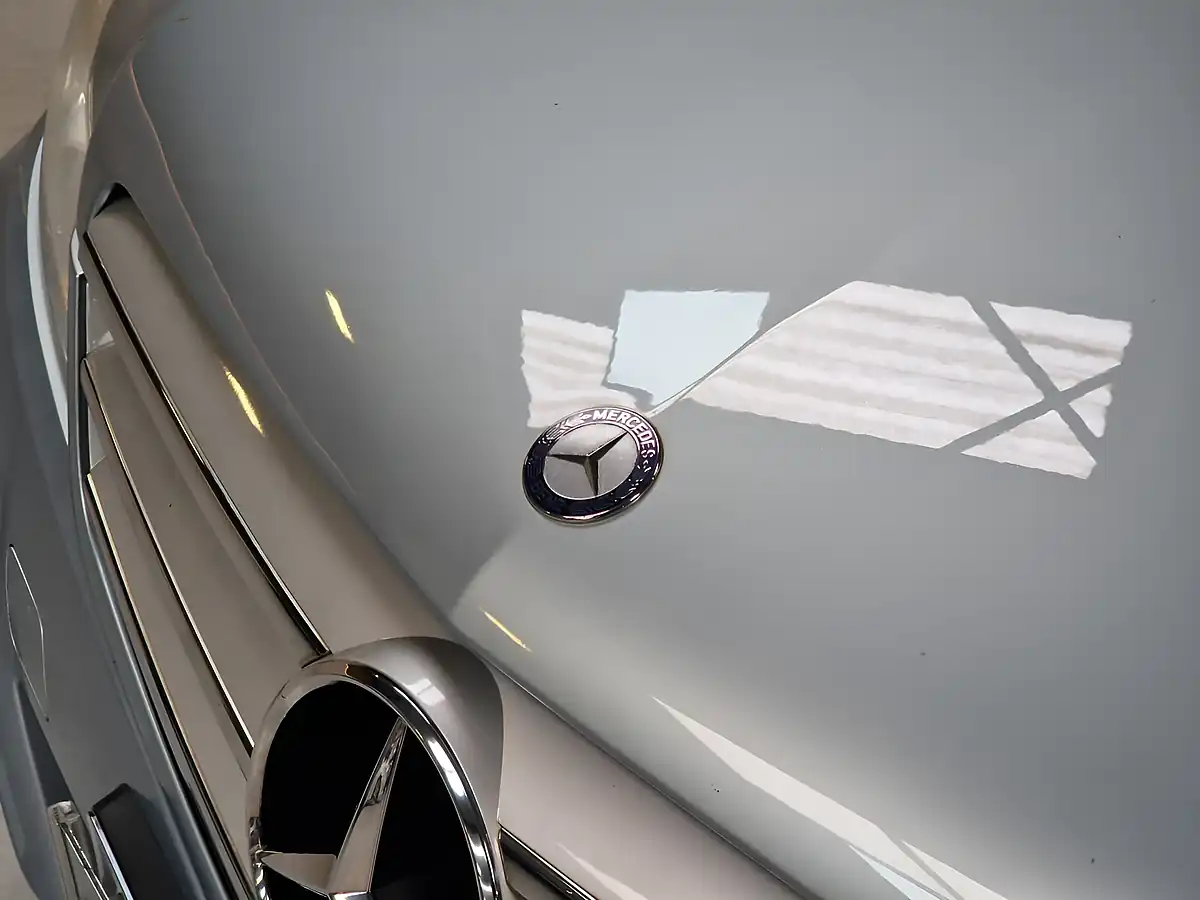 Used 2014 Mercedes-Benz C-Class Executive Se Diamond Silver - Interior and Exterior details 7