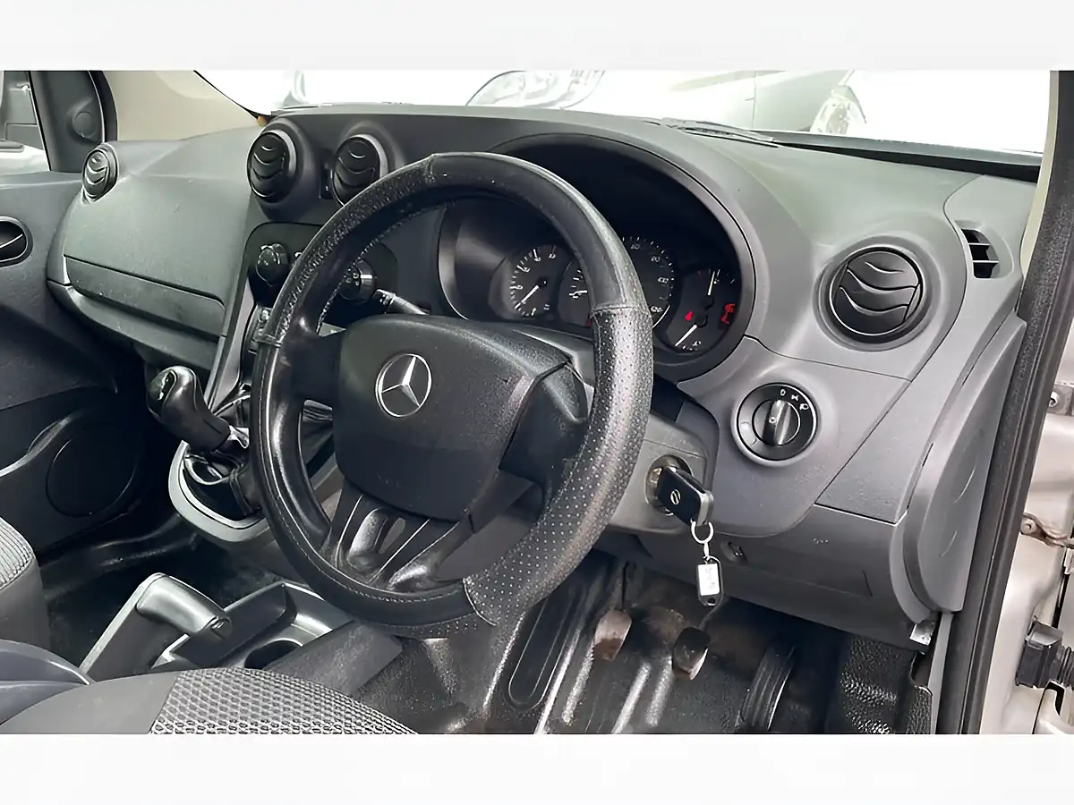 Used 2014 Mercedes-Benz Citan Crew Van L3 Silver - Interior and Exterior details 16
