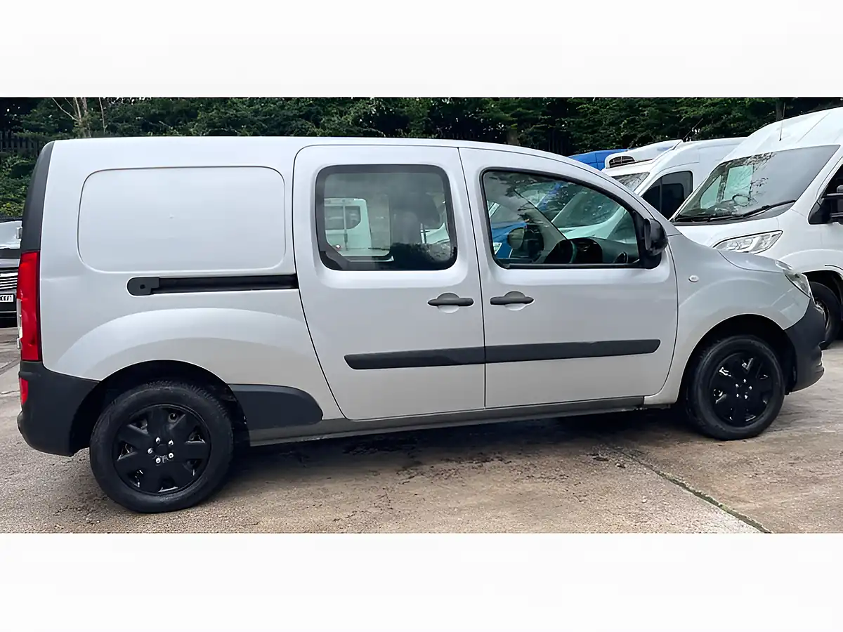 Used 2014 Mercedes-Benz Citan Crew Van L3 Silver - Interior and Exterior details 8