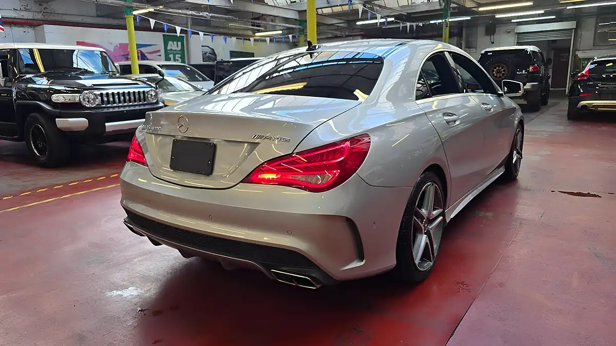 Used 2014 Mercedes-Benz Cla AMG Silver - Interior and Exterior details 3