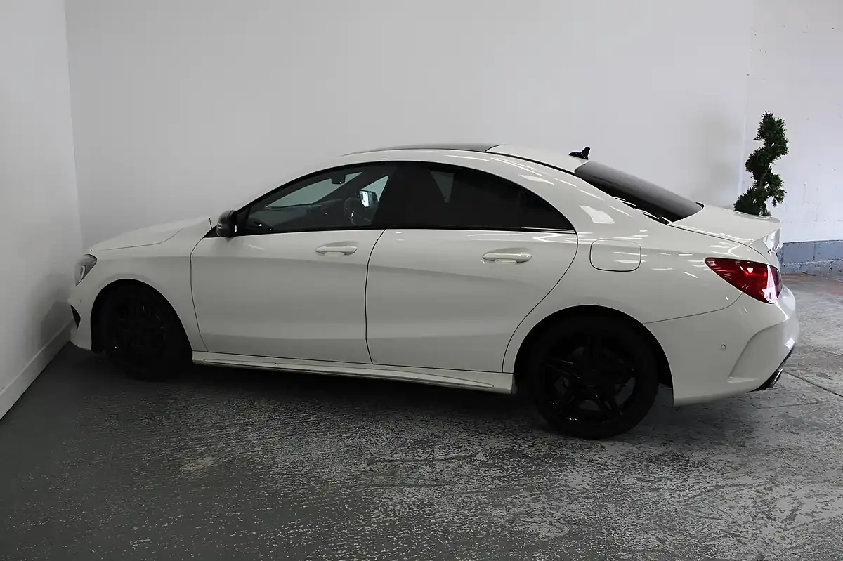Used 2014 Mercedes-Benz Cla AMG Sport White - Interior and Exterior details 7