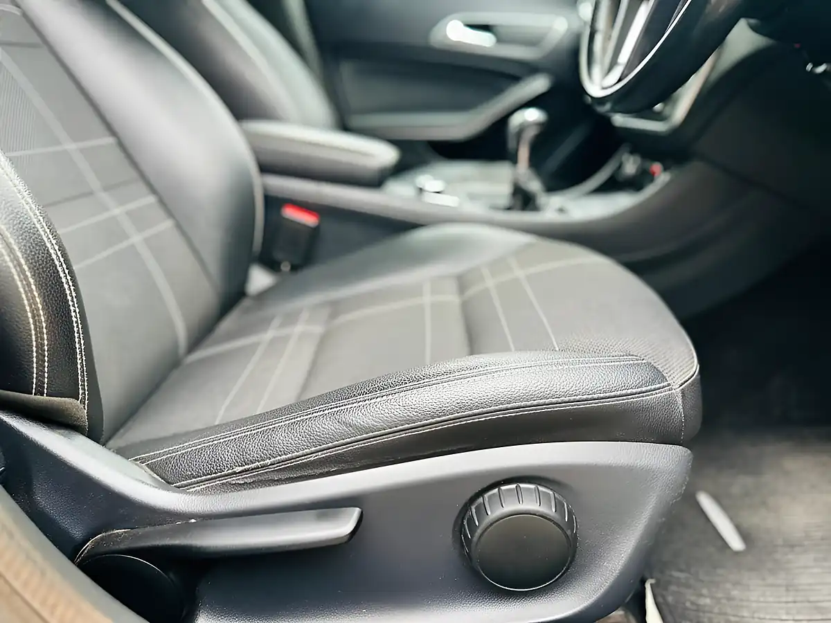 Used 2014 Mercedes-Benz Cla Sport Black - Interior and Exterior details 12