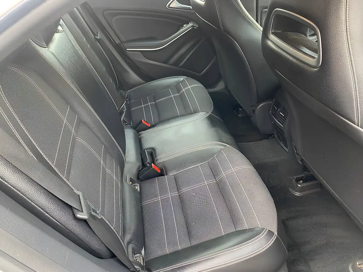 Used 2014 Mercedes-Benz Cla Sport Silver - Interior and Exterior details 6
