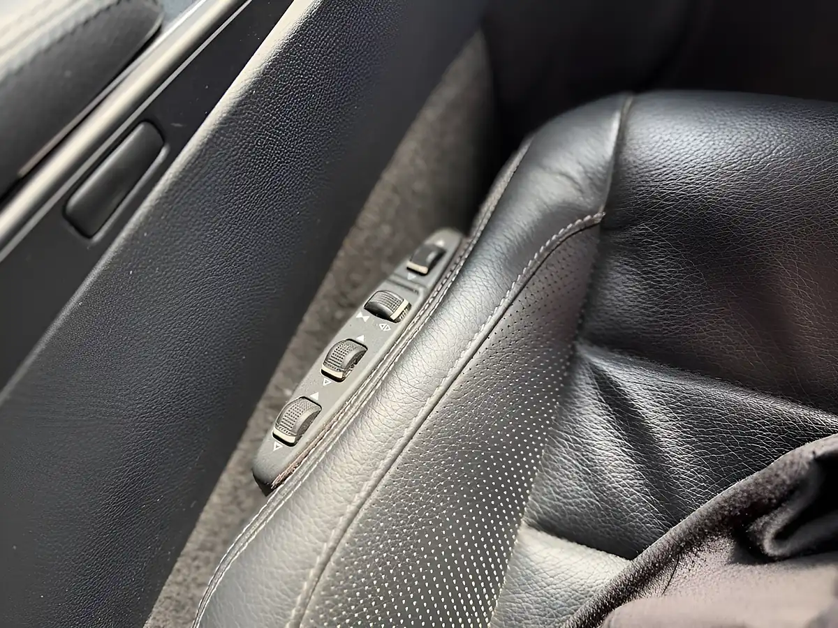 Used 2014 Mercedes-Benz E-Class AMG Sport Glacier White - Interior and Exterior details 13