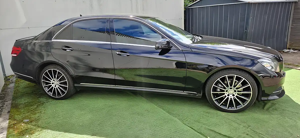 Used 2014 Mercedes-Benz E-Class Se Black - Interior and Exterior details 4