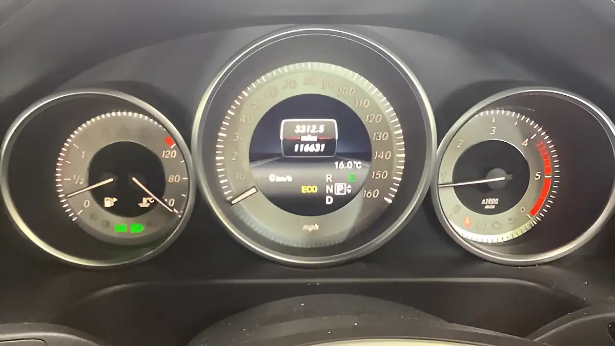 Used 2014 Mercedes-Benz E Class Se Iridium Silver - Interior and Exterior details 8