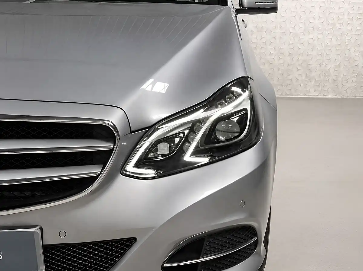 Used 2014 Mercedes-Benz E-Class Se Palladium Silver - Interior and Exterior details 11