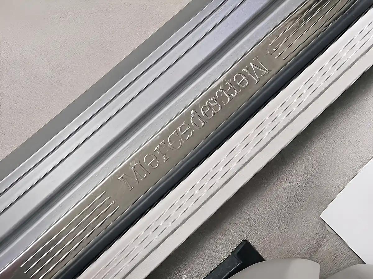 Used 2014 Mercedes-Benz E-Class Se Palladium Silver - Interior and Exterior details 13