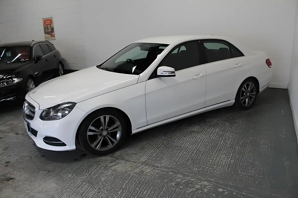 Used 2014 Mercedes-Benz E Class Se White - Interior and Exterior details 4