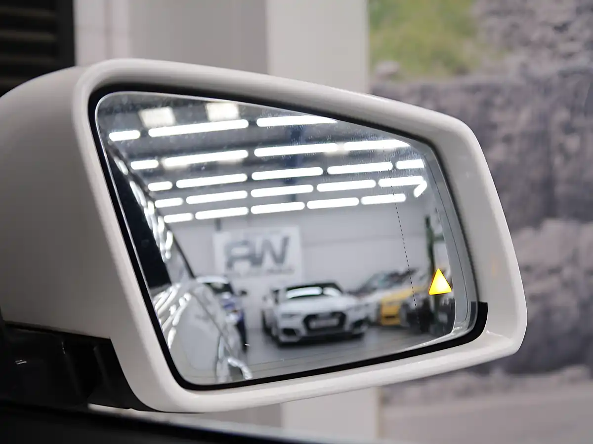 Used 2014 Mercedes-Benz E Class Se White - Interior and Exterior details 20