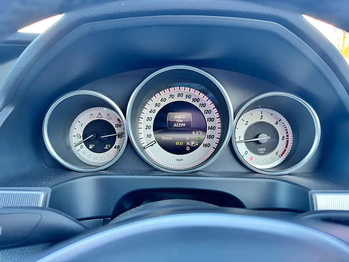 Used 2014 Mercedes-Benz E Class Se White - Interior and Exterior details 17