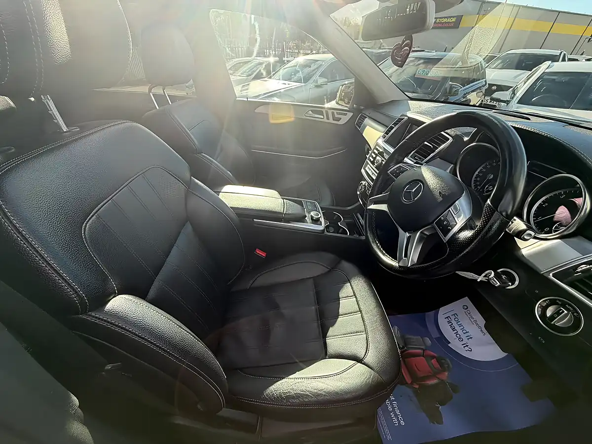 Used 2014 Mercedes-Benz Gl Class AMG Sport Silver - Interior and Exterior details 11