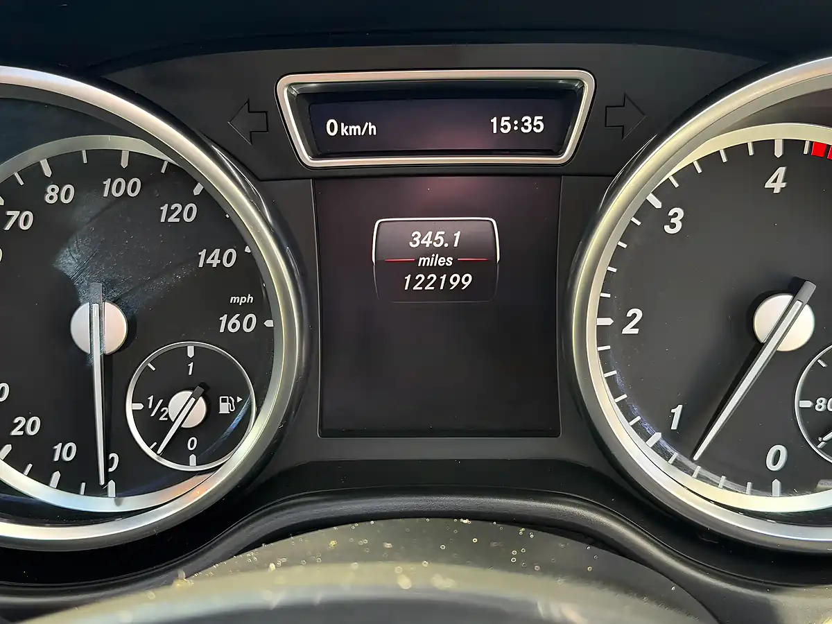 Used 2014 Mercedes-Benz Gl Class AMG Sport Silver - Interior and Exterior details 16