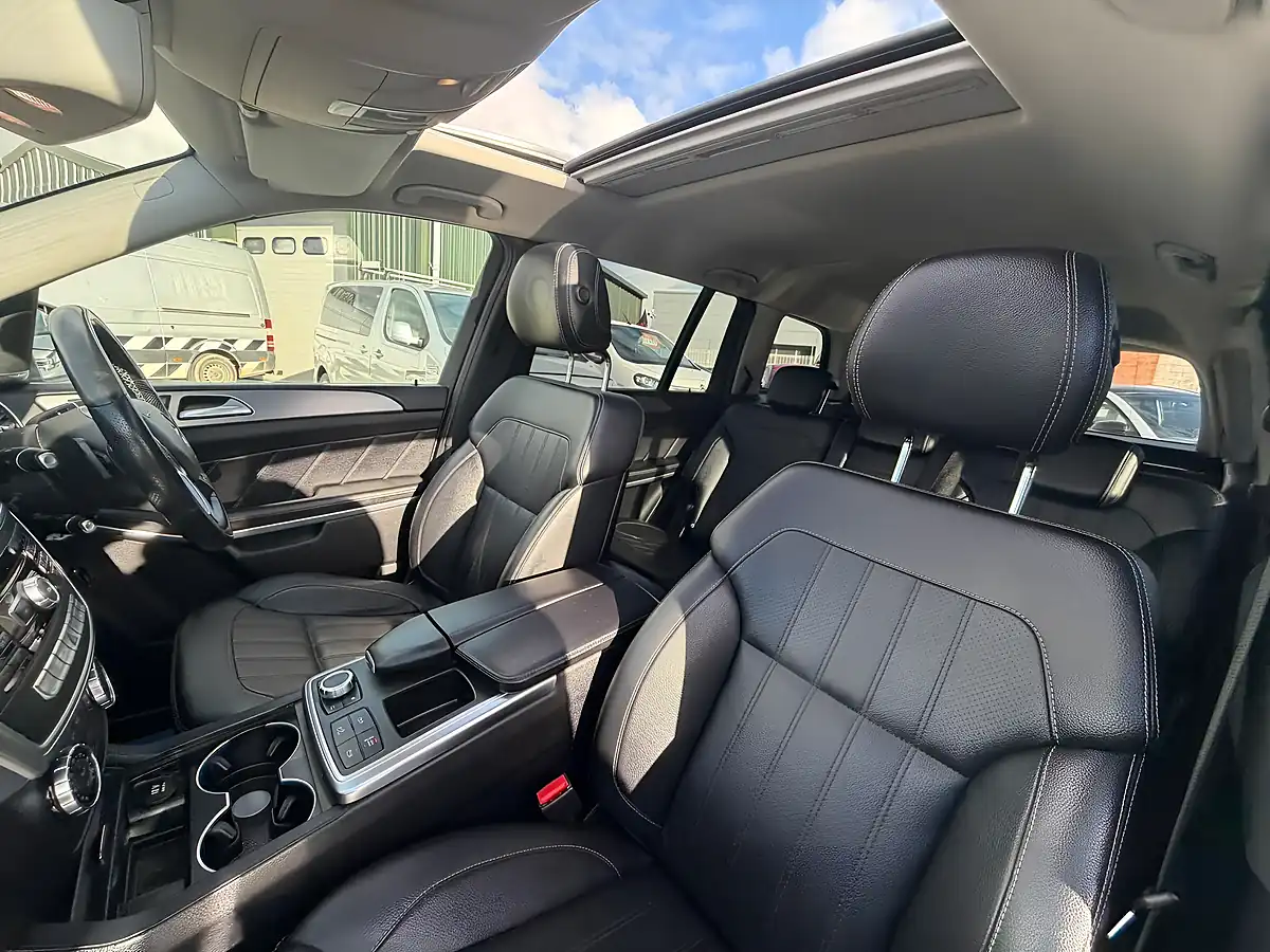 Used 2014 Mercedes-Benz Gl Class AMG Sport Silver - Interior and Exterior details 18