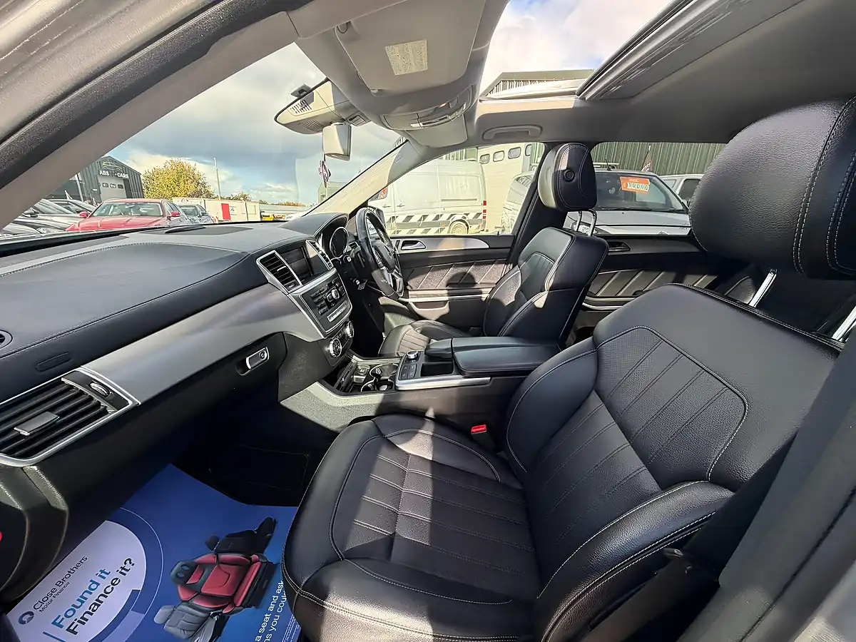 Used 2014 Mercedes-Benz Gl Class AMG Sport Silver - Interior and Exterior details 19