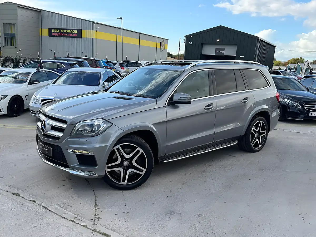 Used 2014 Mercedes-Benz Gl Class AMG Sport Silver - Interior and Exterior details 4