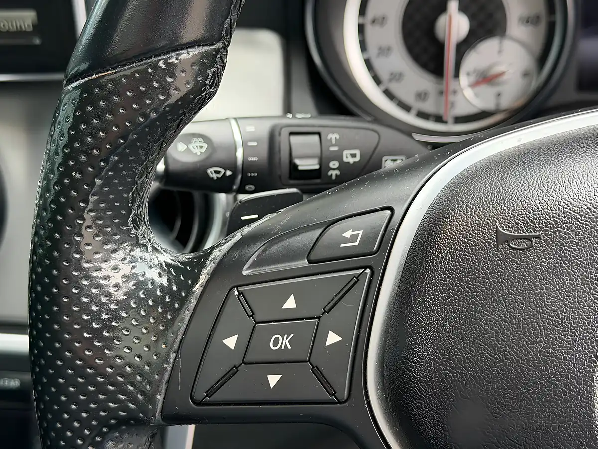 Used 2014 Mercedes-Benz Gla AMG Line Premium Plus White - Interior and Exterior details 15