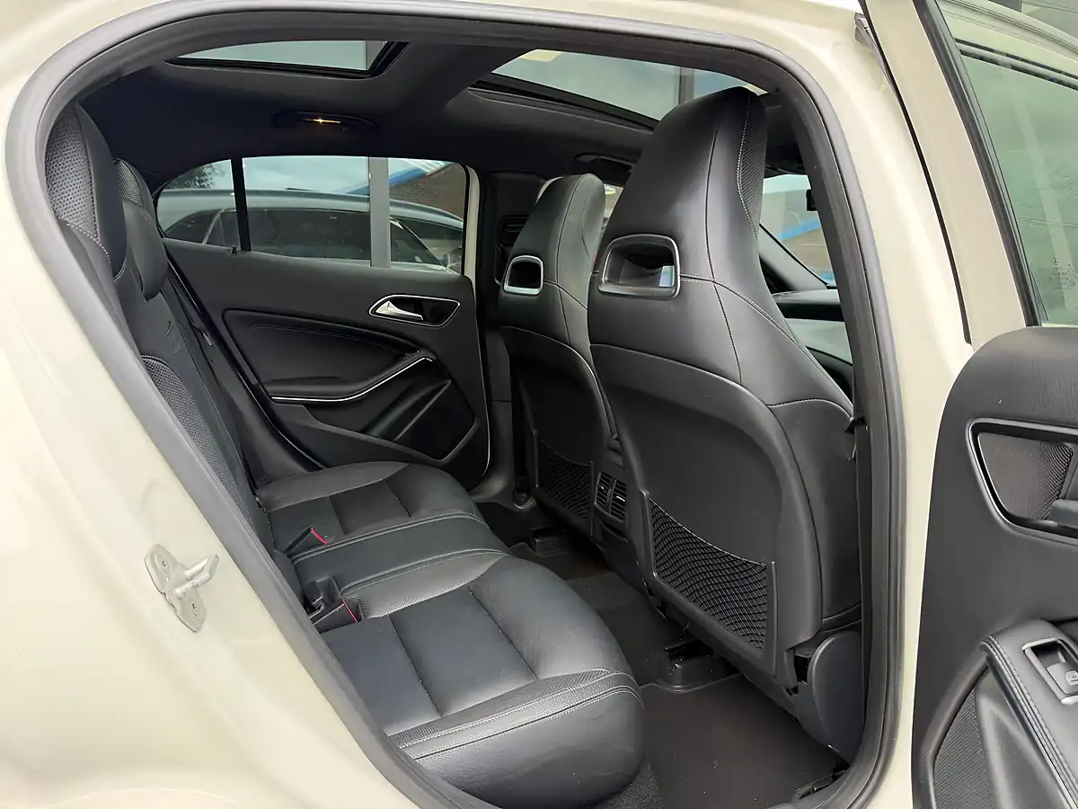 Used 2014 Mercedes-Benz Gla AMG Line Premium Plus White - Interior and Exterior details 17