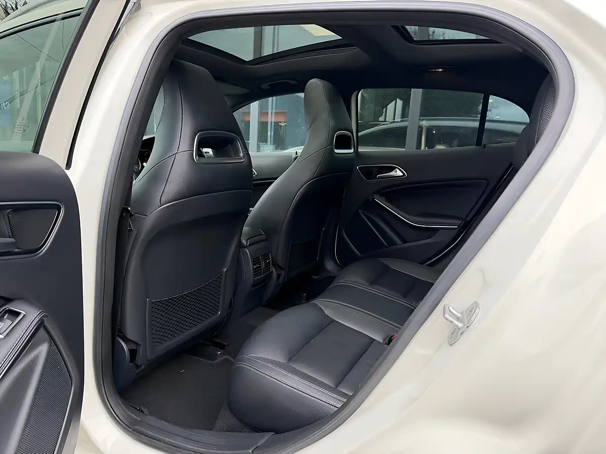 Used 2014 Mercedes-Benz Gla AMG Line Premium Plus White - Interior and Exterior details 18