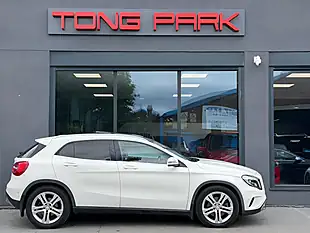 Used 2014 Mercedes-Benz Gla AMG Line Premium Plus White - Interior and Exterior details 7