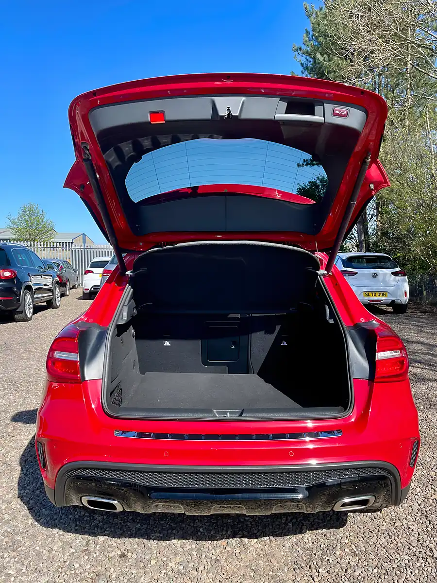 Used 2014 Mercedes-Benz Gla AMG Line Red - Interior and Exterior details 11