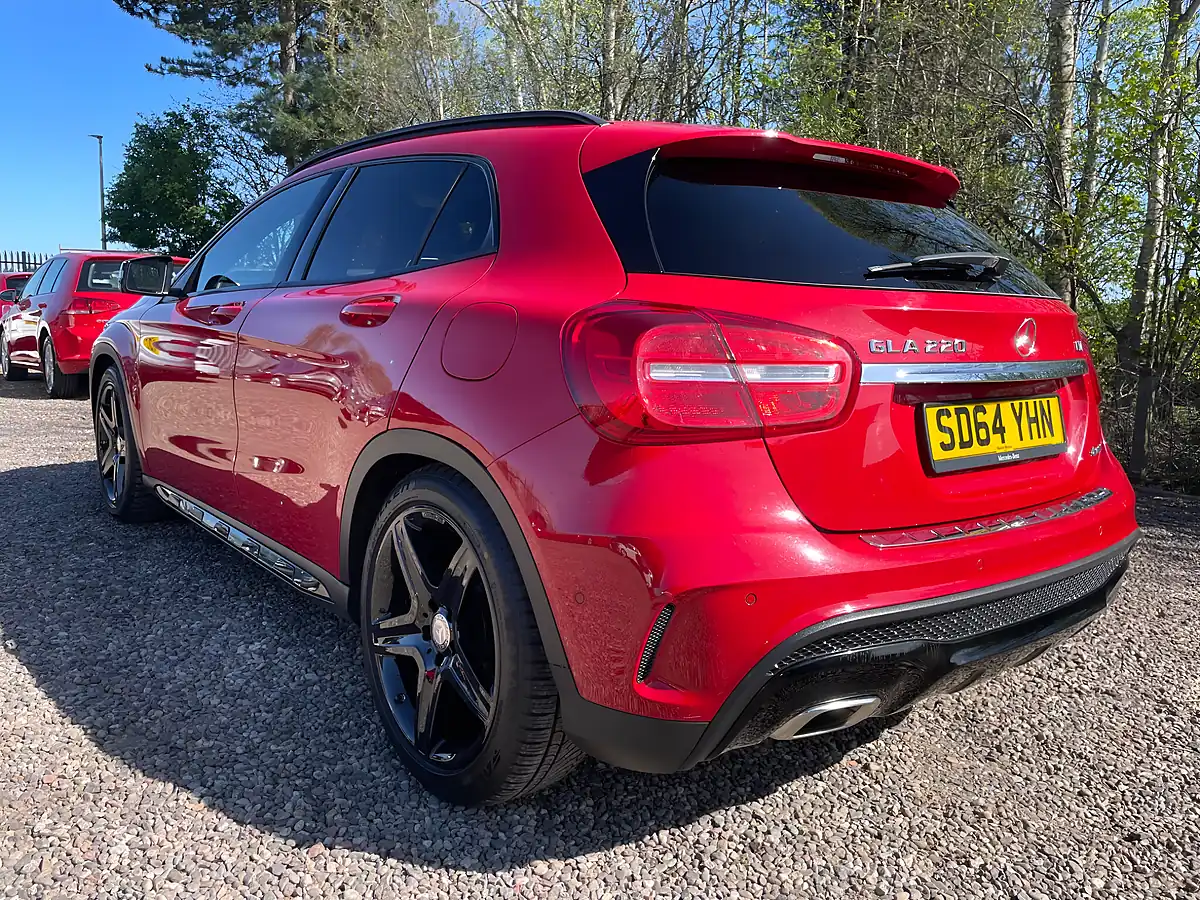 Used 2014 Mercedes-Benz Gla AMG Line Red - Interior and Exterior details 4