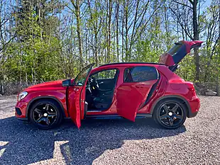 Used 2014 Mercedes-Benz Gla AMG Line Red - Interior and Exterior details 8