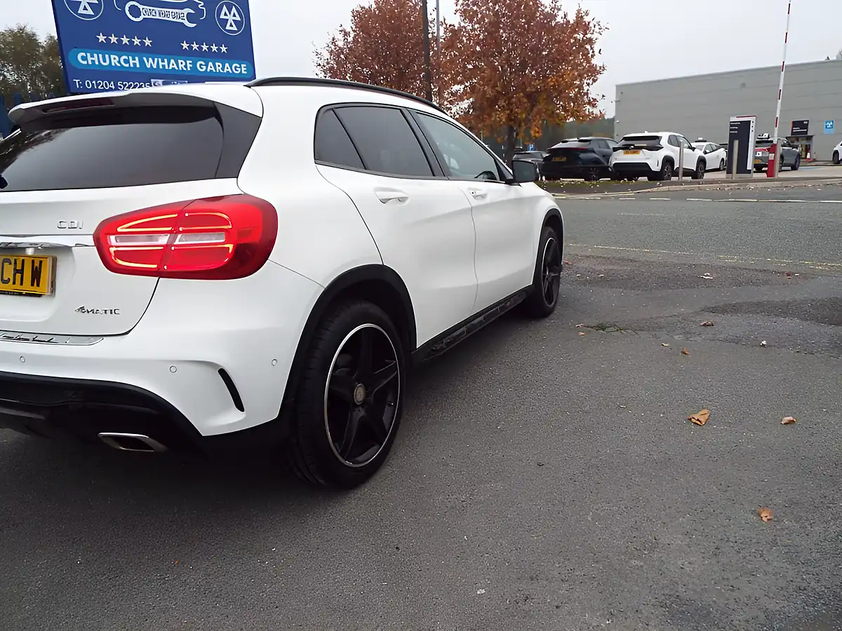 Used 2014 Mercedes-Benz Gla AMG Line White - Interior and Exterior details 17