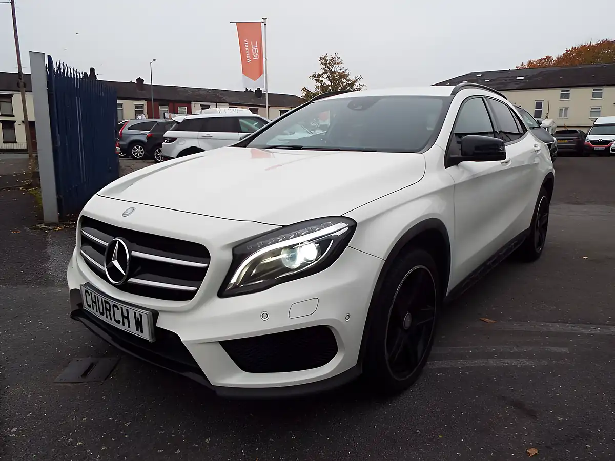 Used 2014 Mercedes-Benz Gla AMG Line White - Interior and Exterior details 3