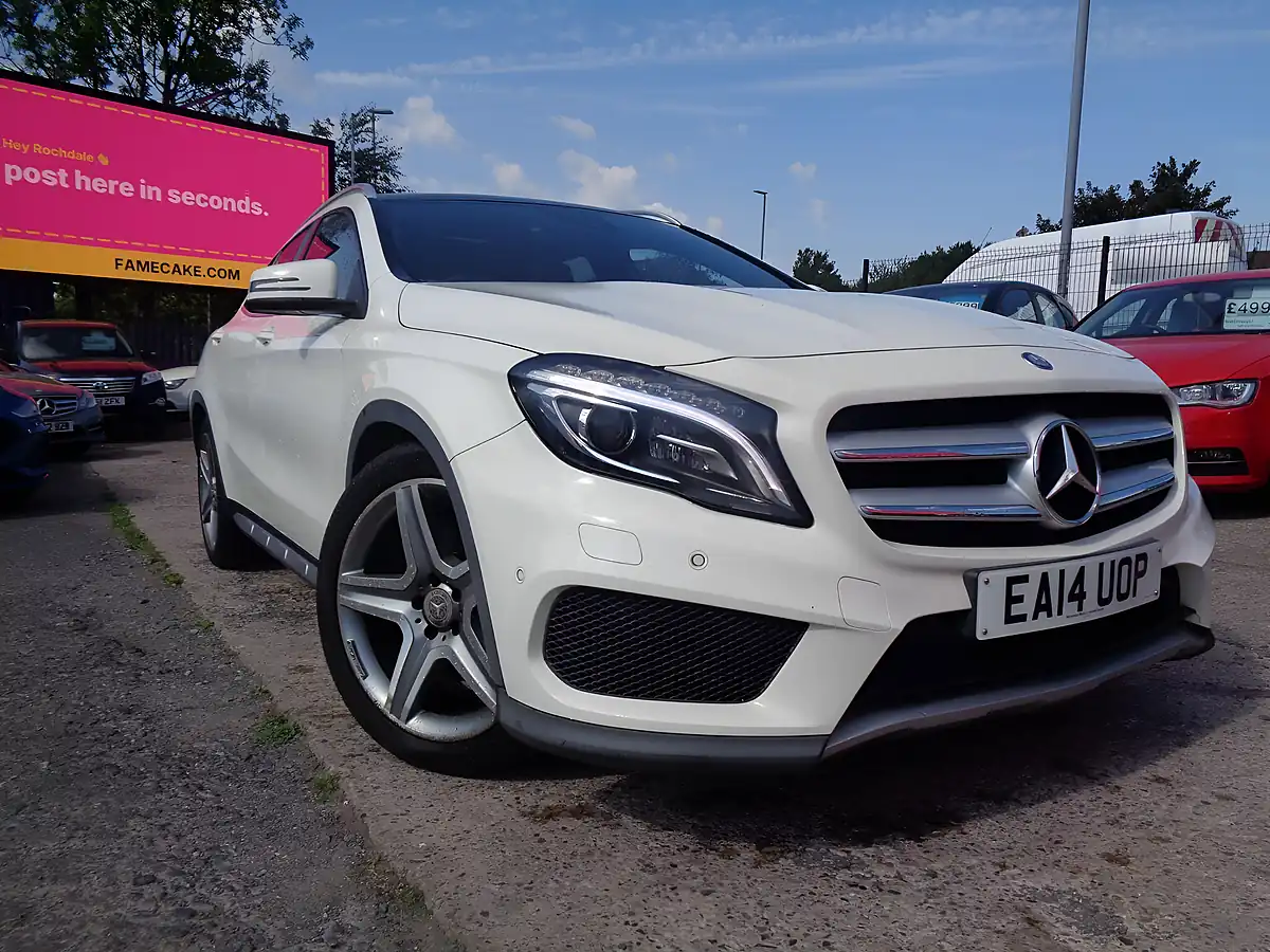 Used 2014 Mercedes-Benz Gla AMG Line White - Front View