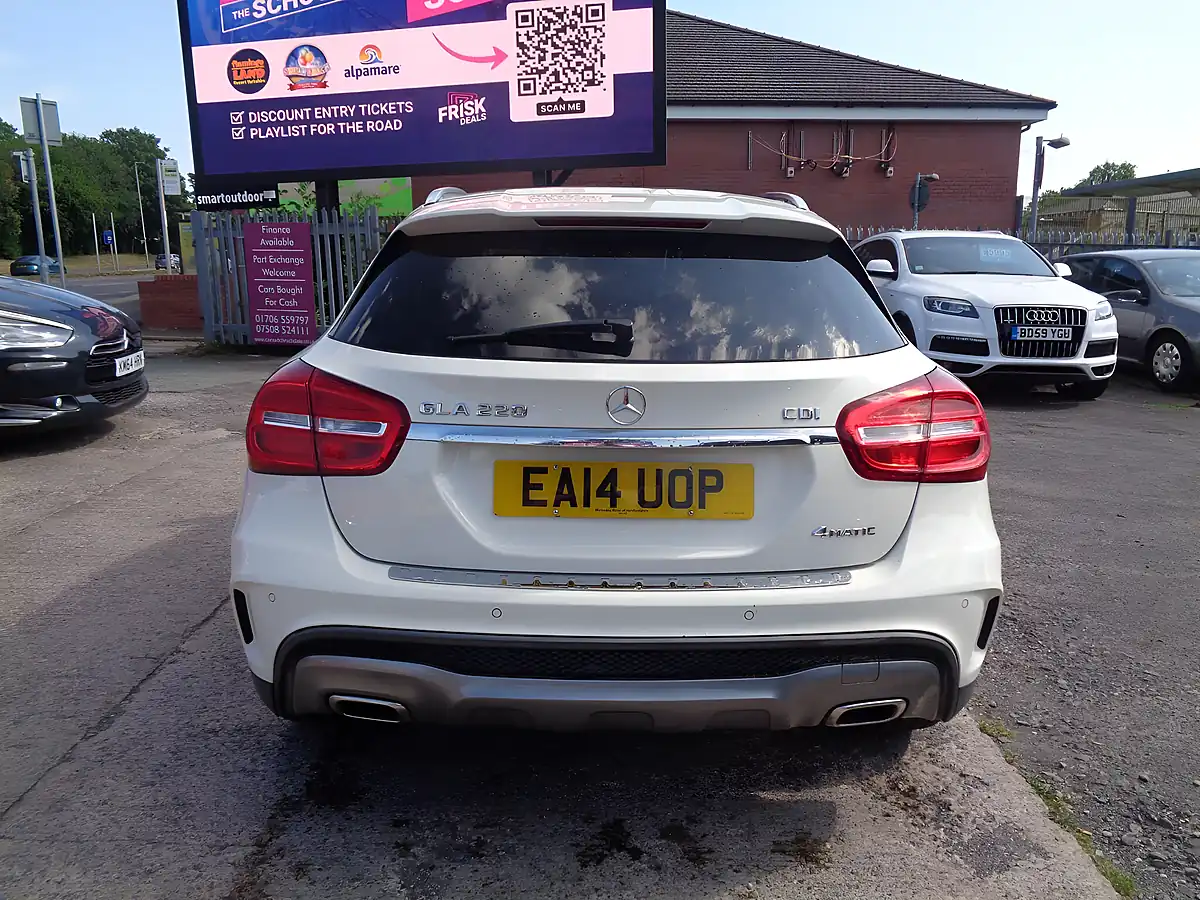 Used 2014 Mercedes-Benz Gla AMG Line White - Interior and Exterior details 5
