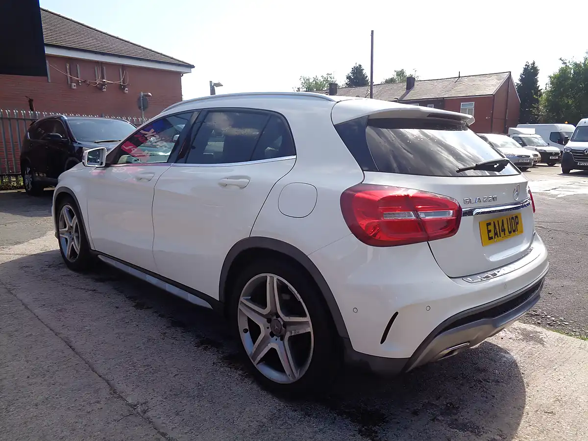 Used 2014 Mercedes-Benz Gla AMG Line White - Interior and Exterior details 6